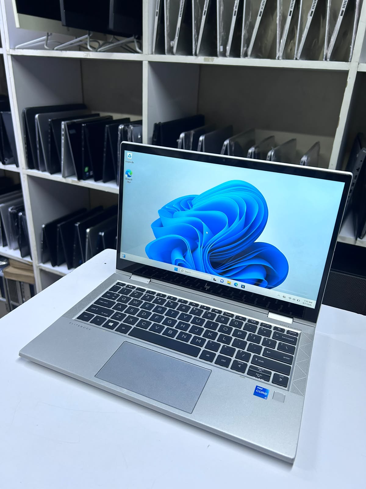 Hp EliteBook x360 830 G8 Notebook PC, Touchscreen, 11th Gen, intel core i5-1135G7 @2.40GHz, 8gb ram, 256gb ssd, backlight keyboard — photo 1