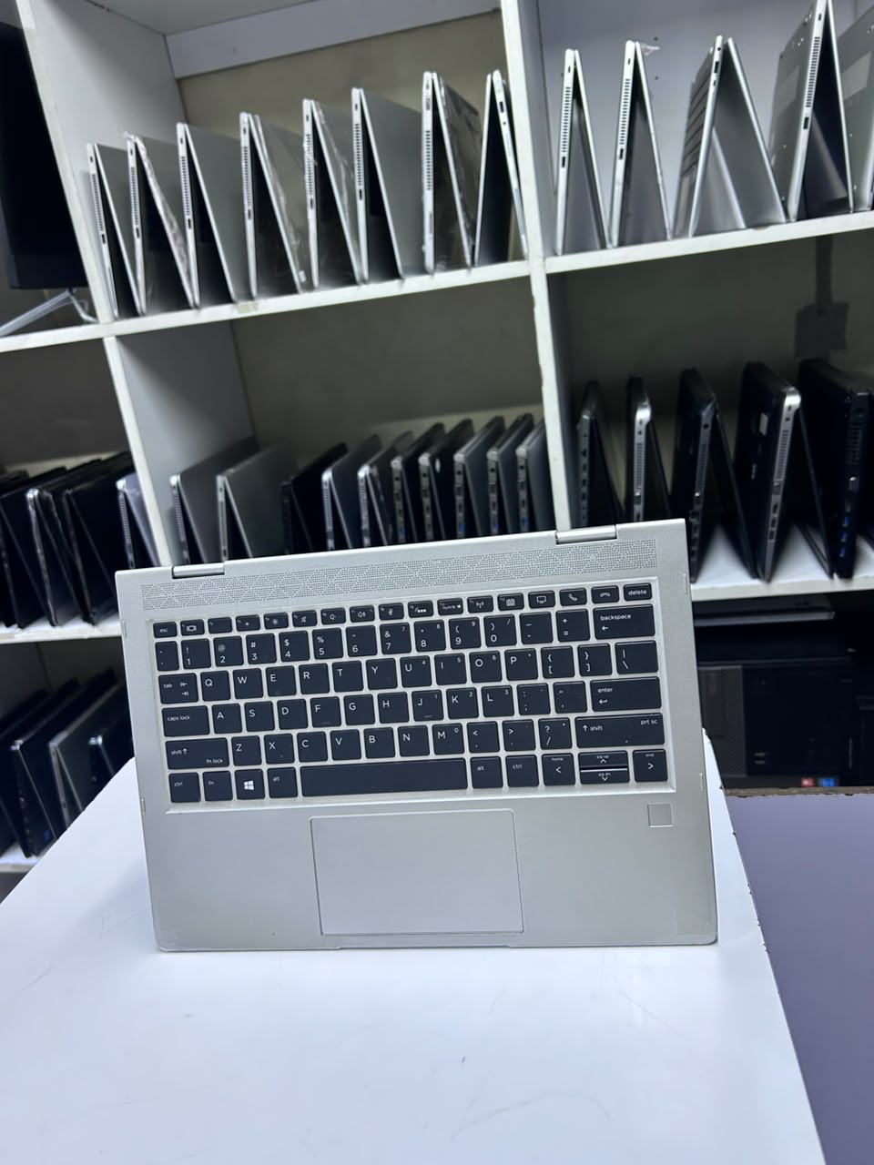 Hp EliteBook x360 830 g6, touchscreen, intel core i5, 8th generation, 8gb ram, 256gb ssd backlit keyboard — photo 1