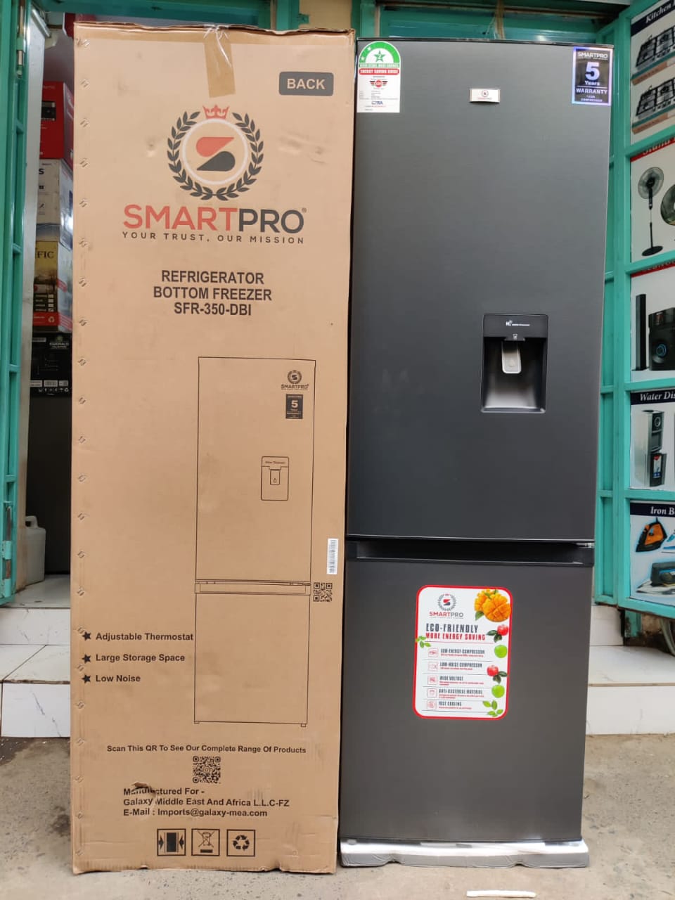 Smartpro Fridge Defrost 350DBI 280L Capacity Bottom Freezer With Dispenser